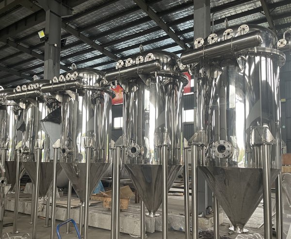 三台紫中老化测试设备连绝运转180天:一场加快耐候测试的现场不美不俗观察